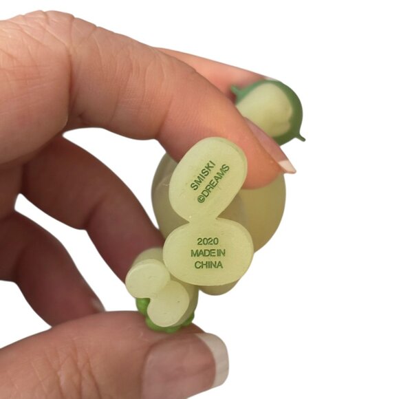 Set of 2 Smiski Dreams Glow In The Dark Collectible Figurines 2020 Museum Series - Picture 5 of 5